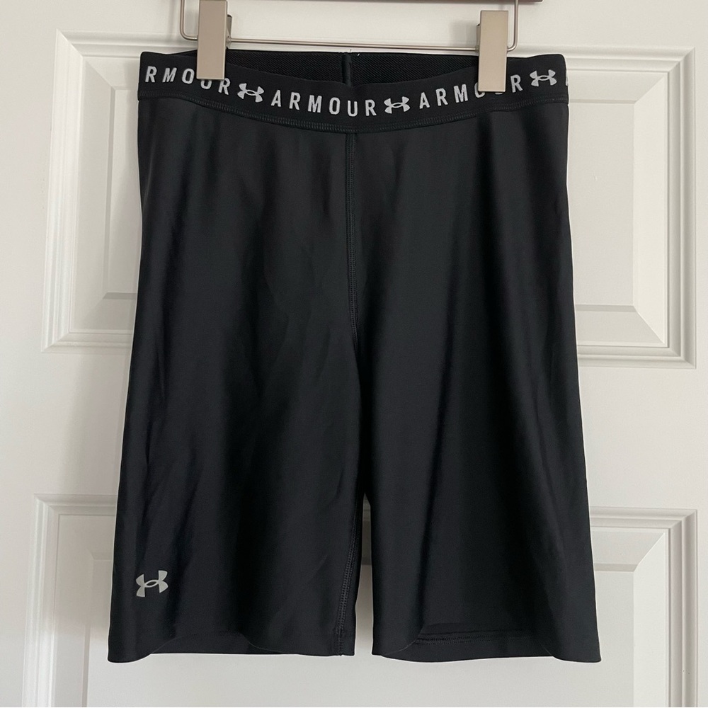 Under Armour Women’s Black Compression Biker Shorts Size Medium